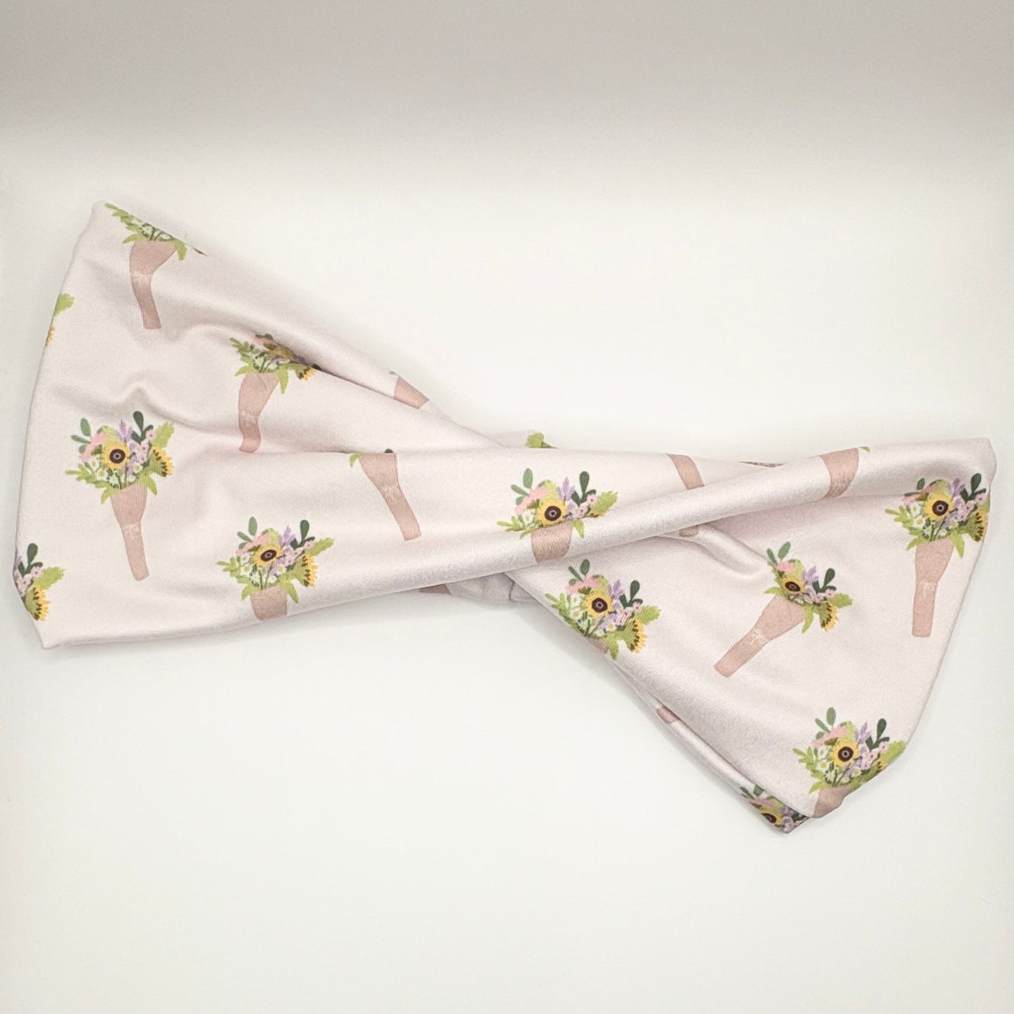 Twistedwide- Floral Bouquet