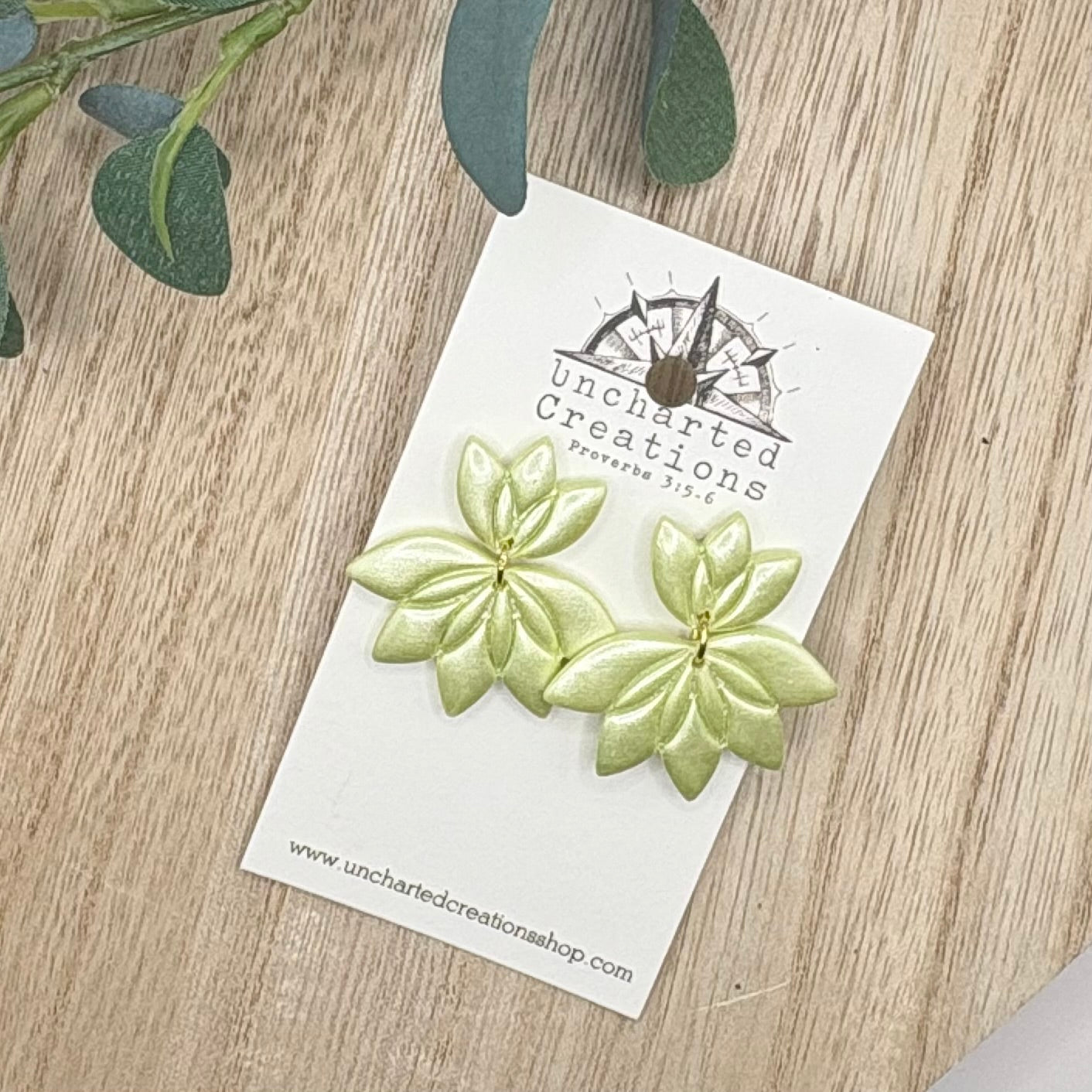 Earring- Shiny Lotus