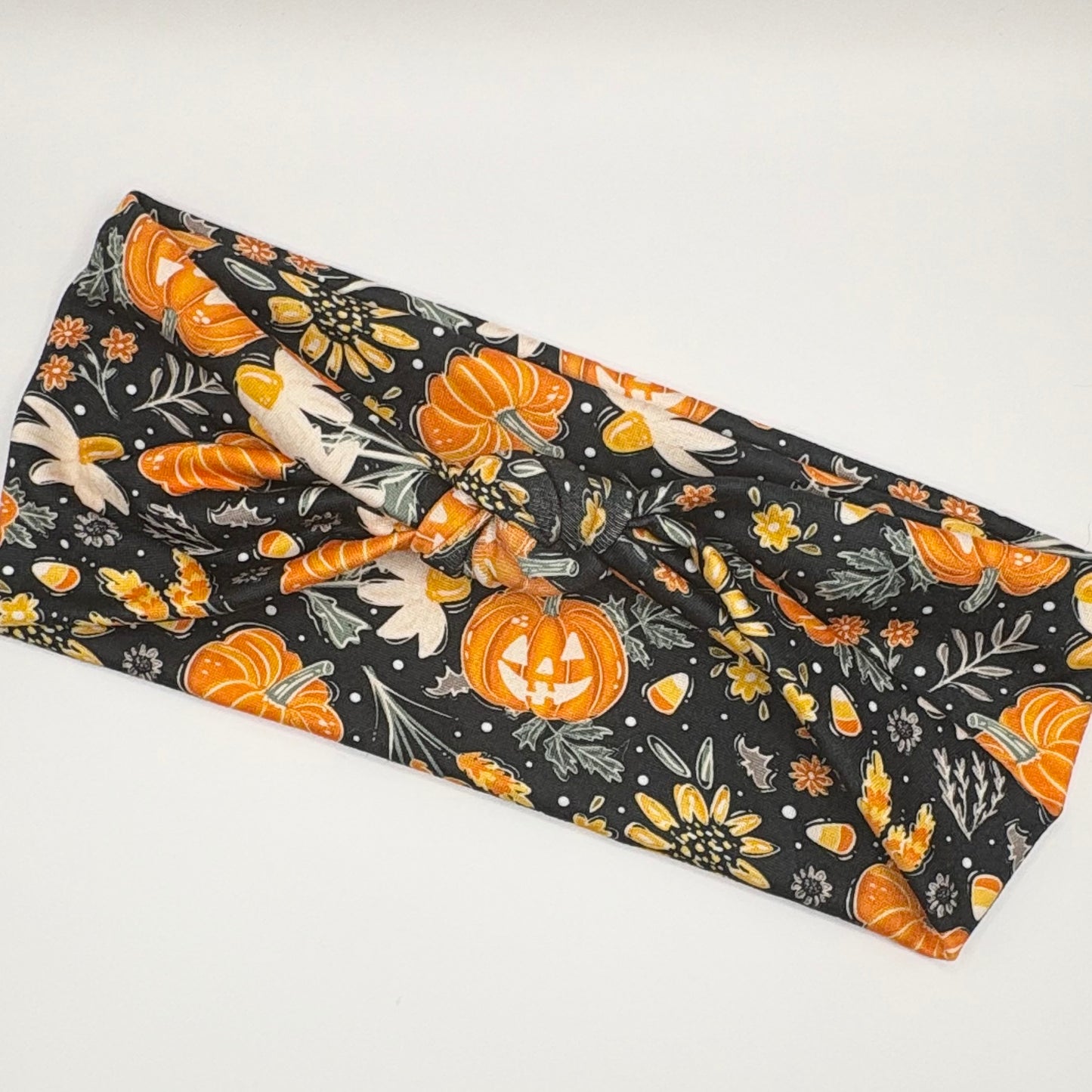 Knot- Pumpkins and Sunflowers