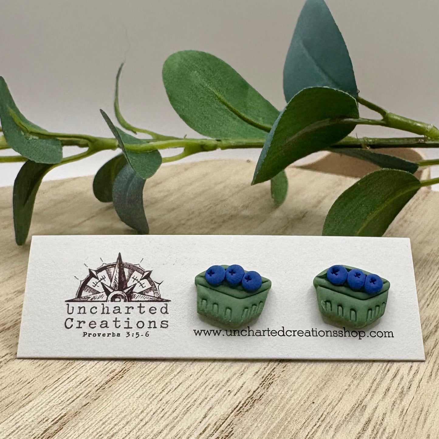 Stud- Blueberry basket