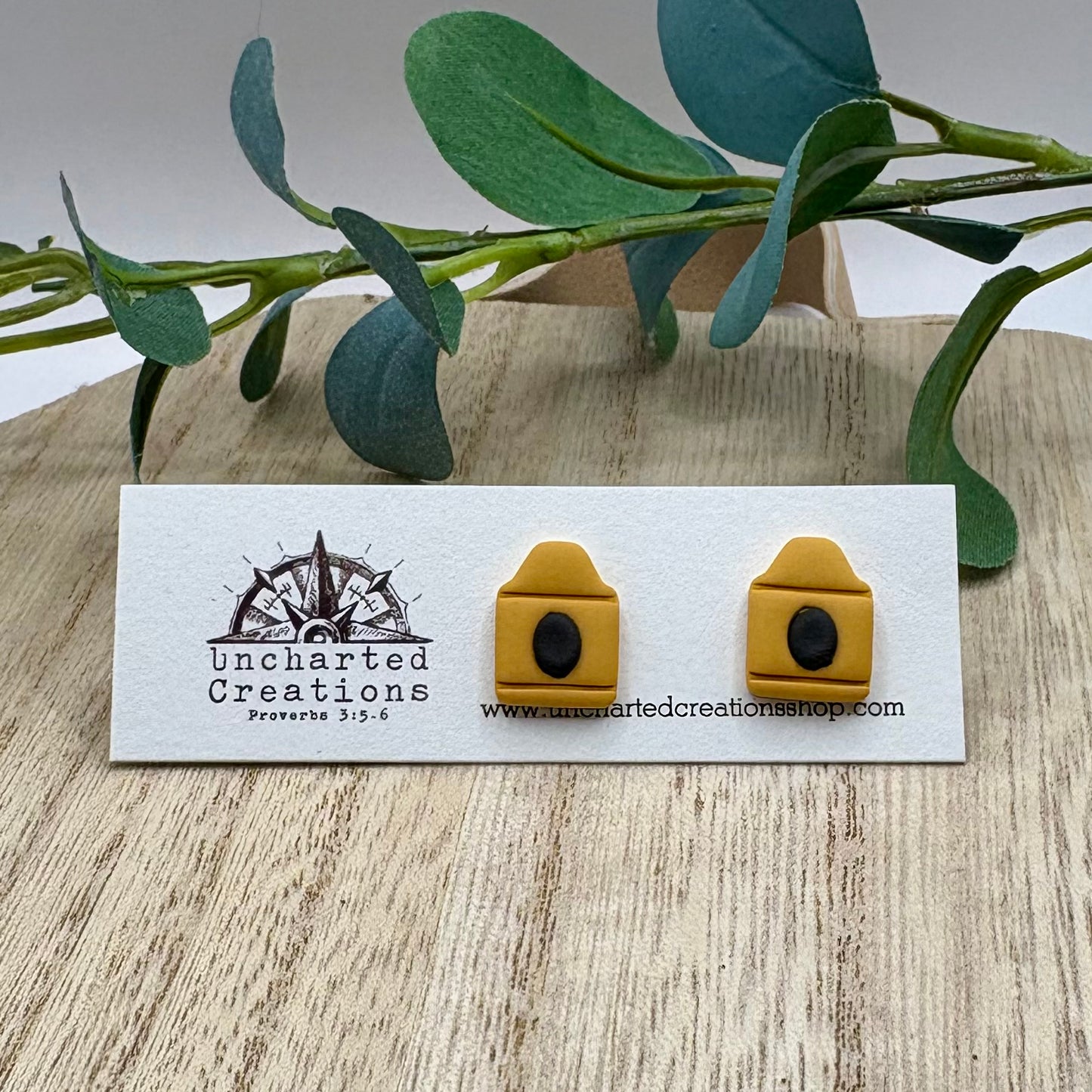 Stud- Yellow Crayon