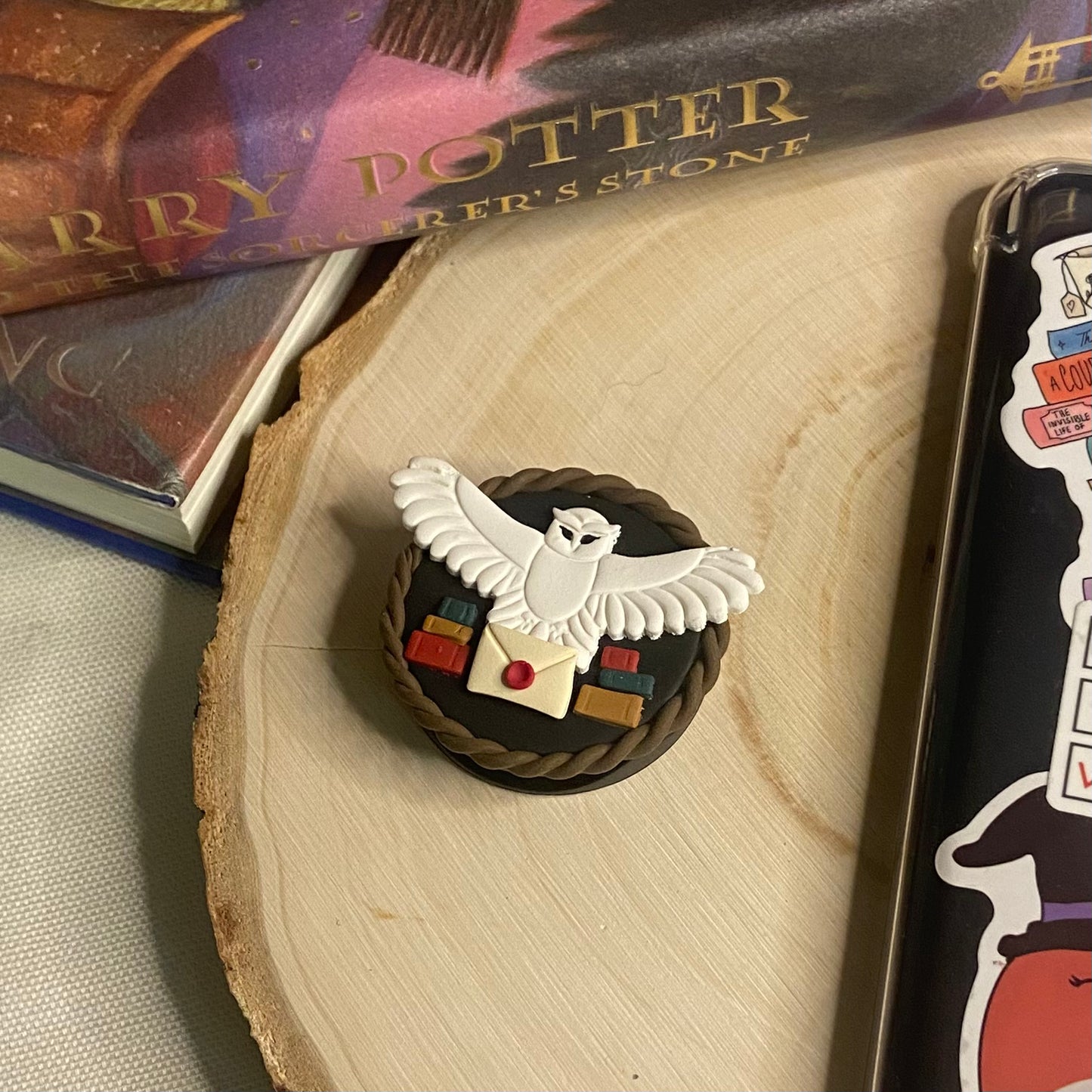 E Reader Grip- Owl Carrier