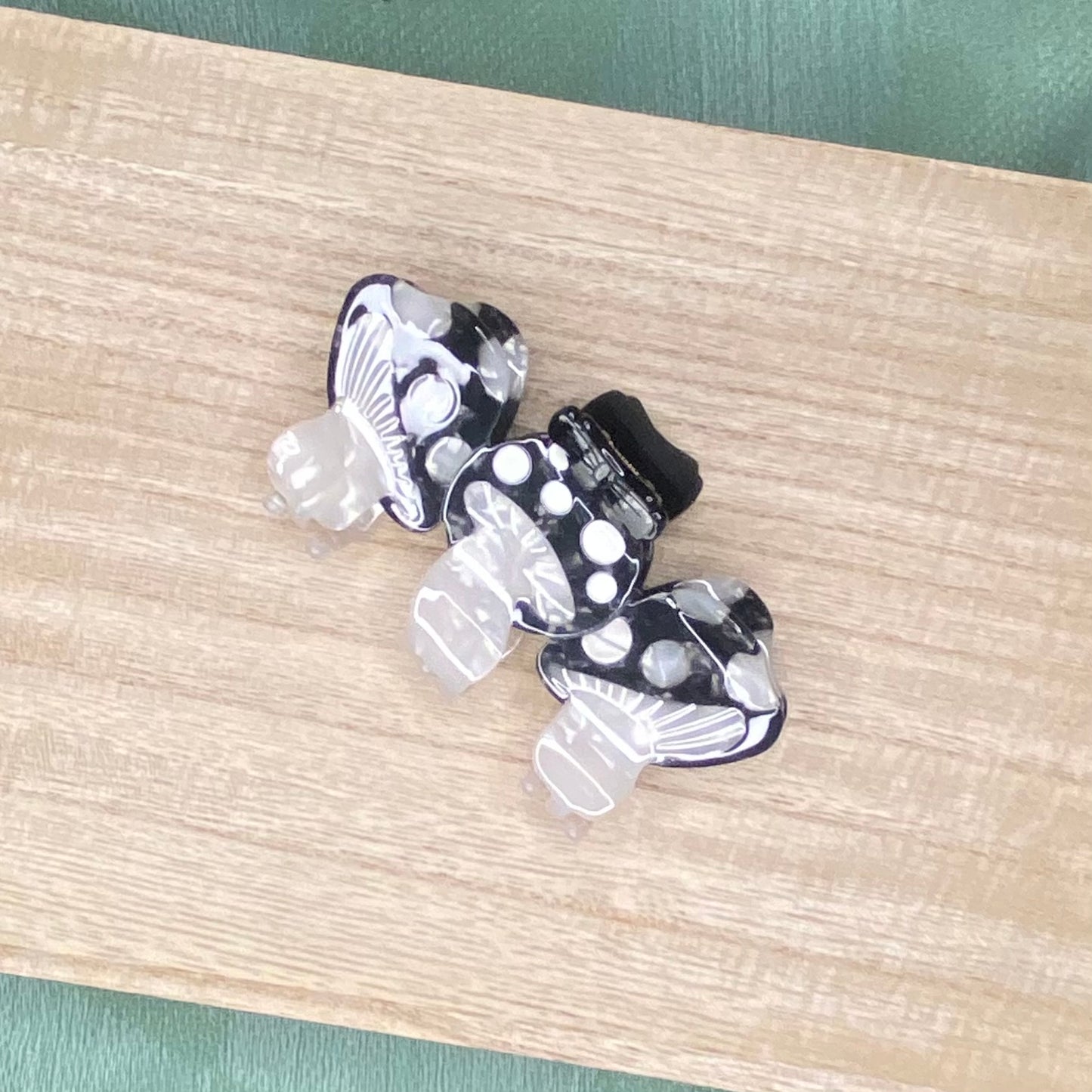 Claw Clip- Mushroom Trio
