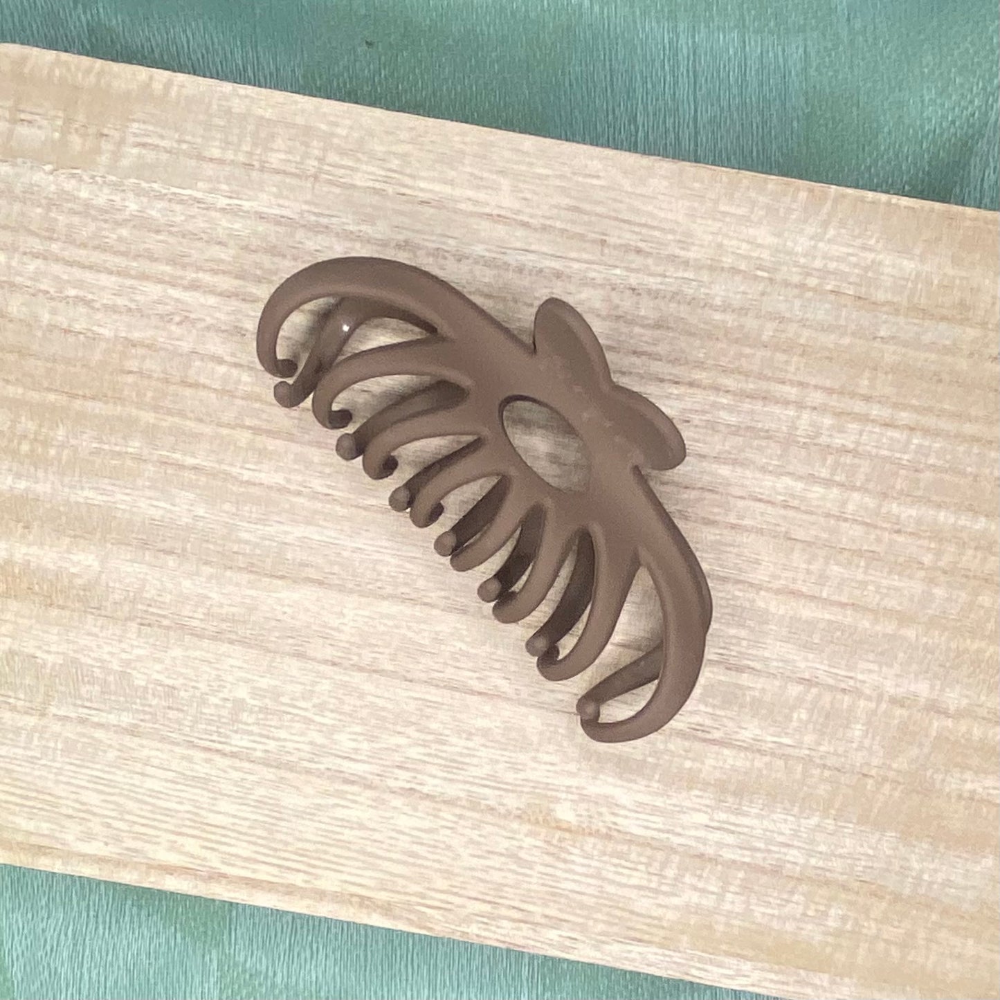 Claw Clip- Large Butterfly Clip- Black, Chocolate, Champagne