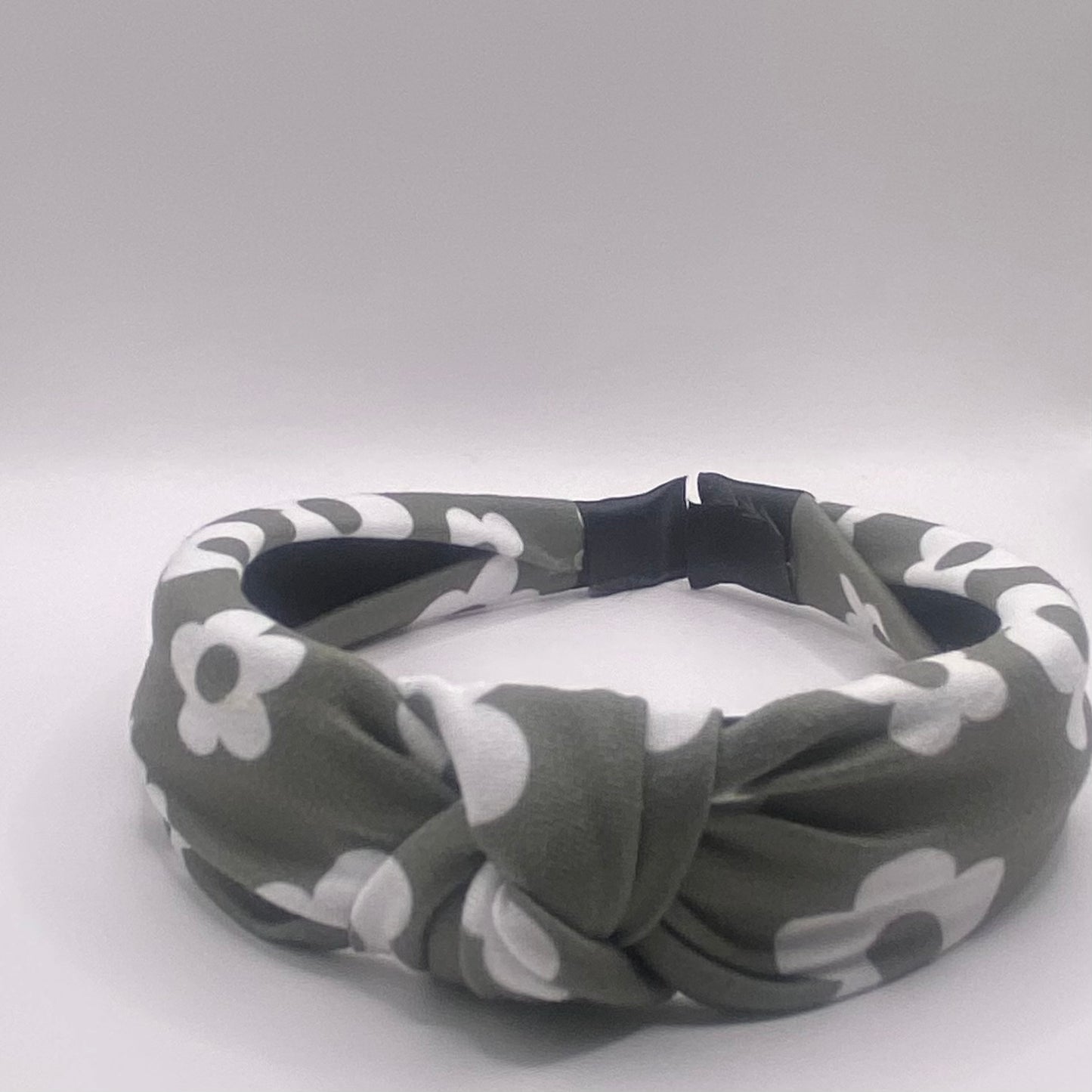 Hard Headband 1 Inch- Grey Daisy