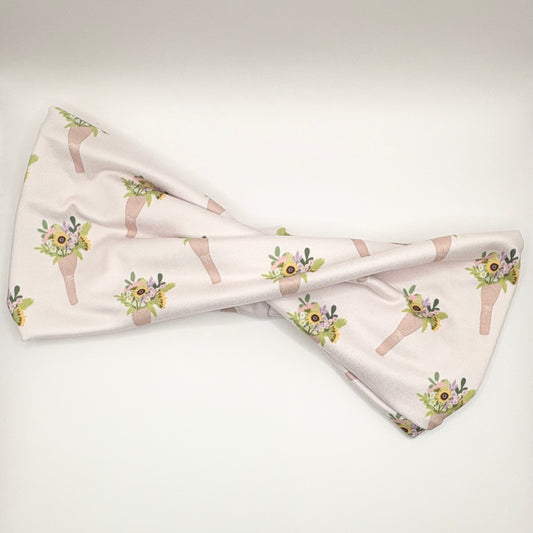 Twistedwide- Floral Bouquet