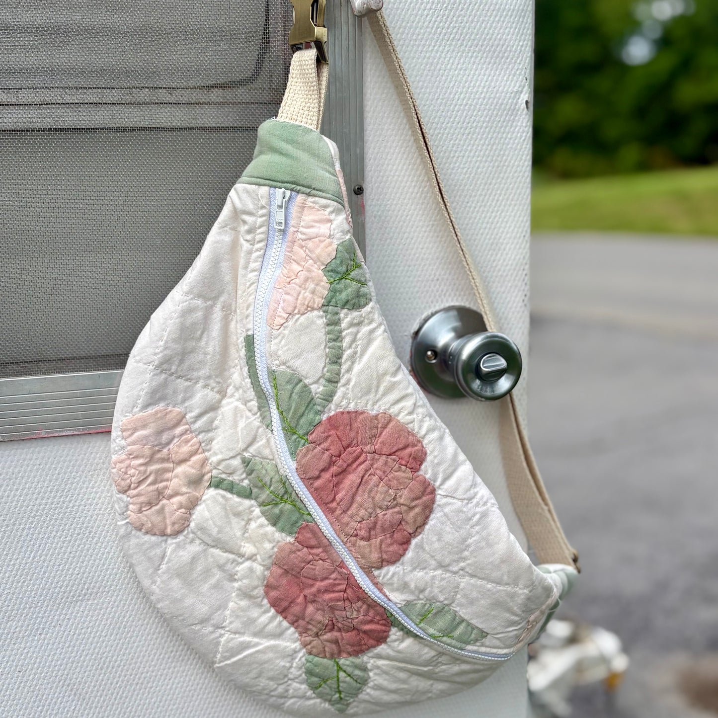 Fanny Pack- Big Flower