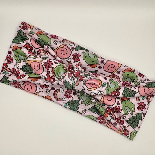 Tie- Springtime Frogs and Snails