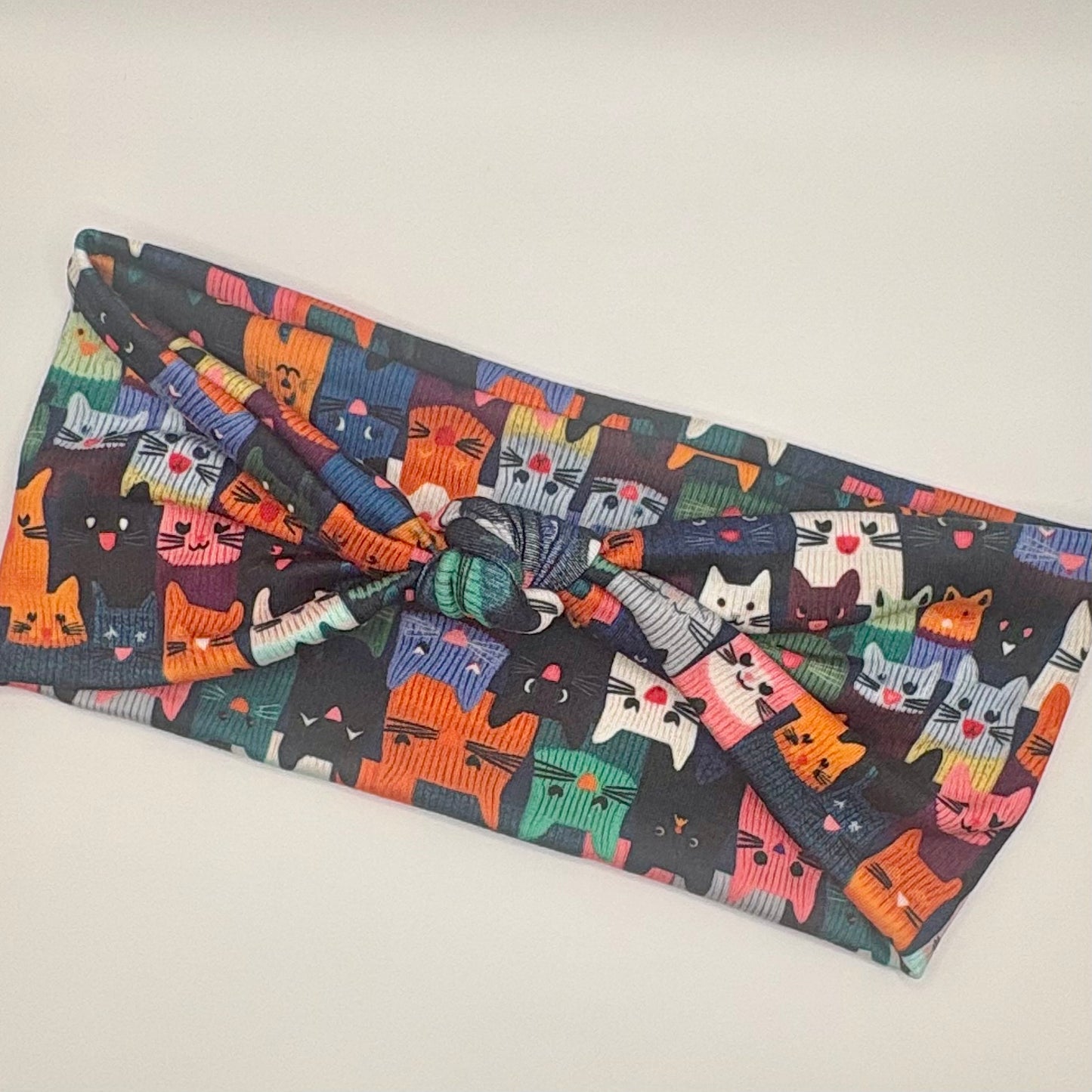 Knot- Colorful Cats