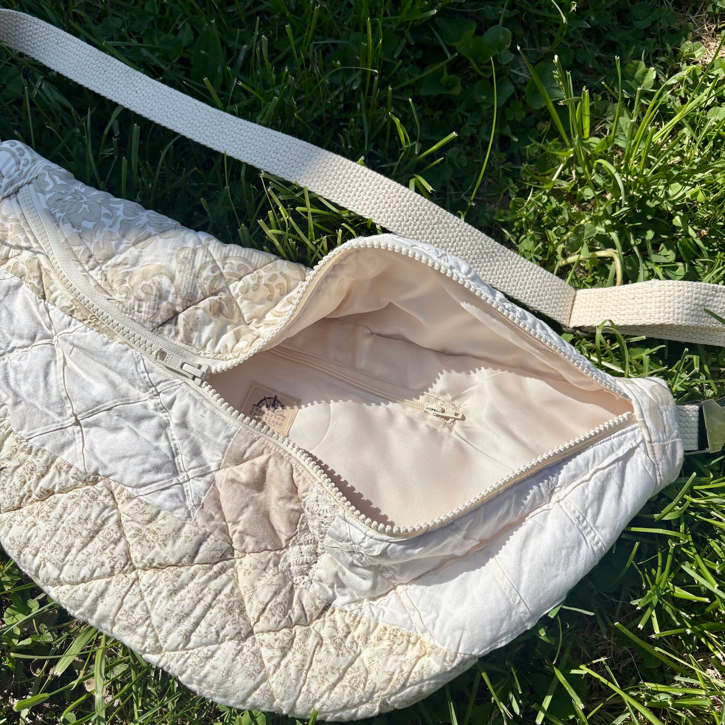 Fanny Pack- Cream Quilt