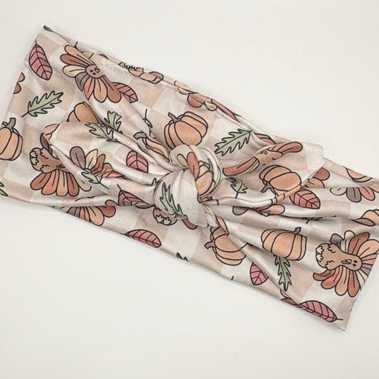 Tie- Turkeys and Pumpkins