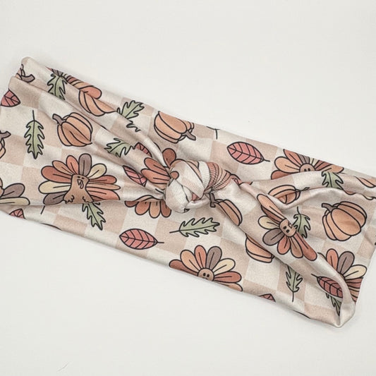 Knot- Turkeys and Pumpkins