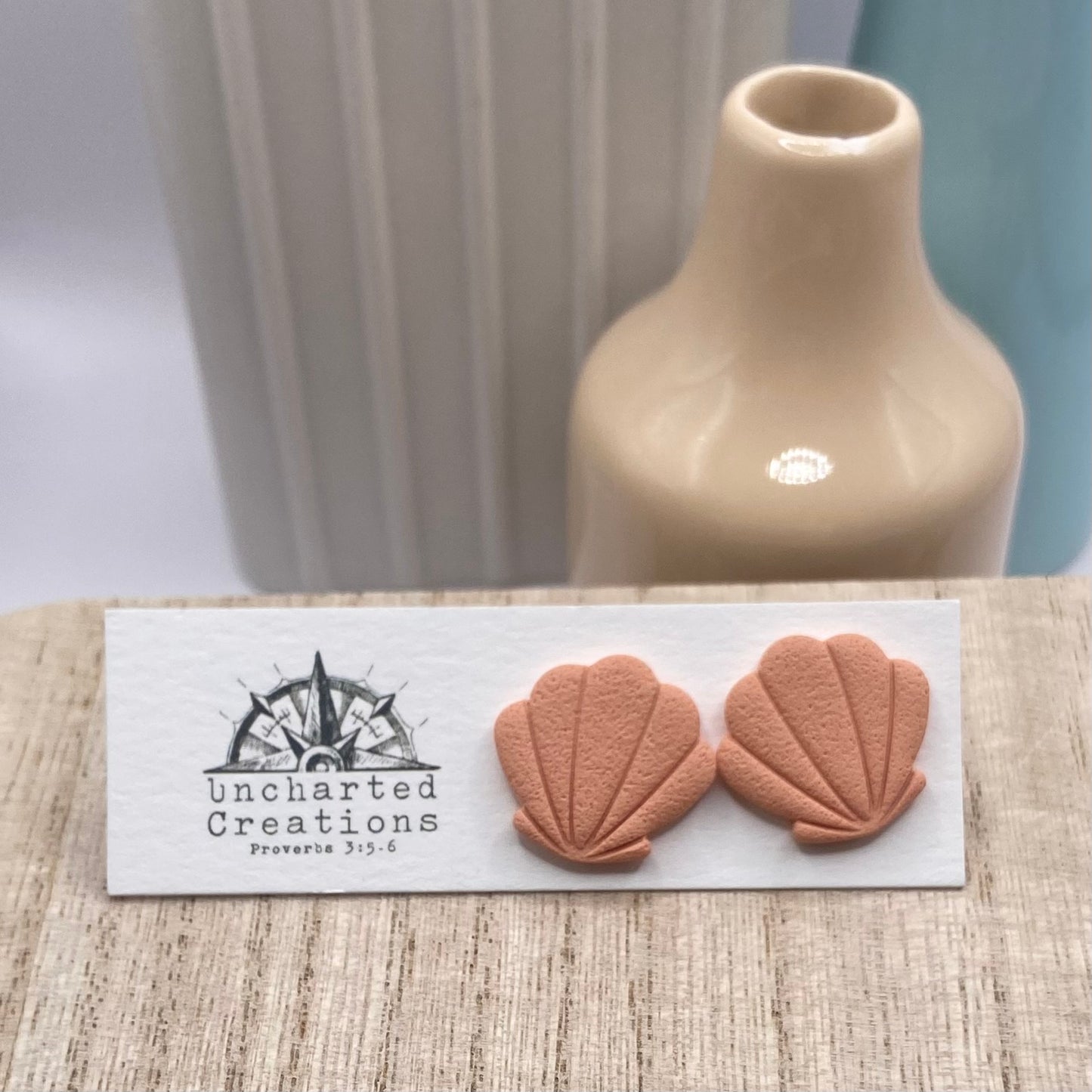 Stud- Peachy Shells