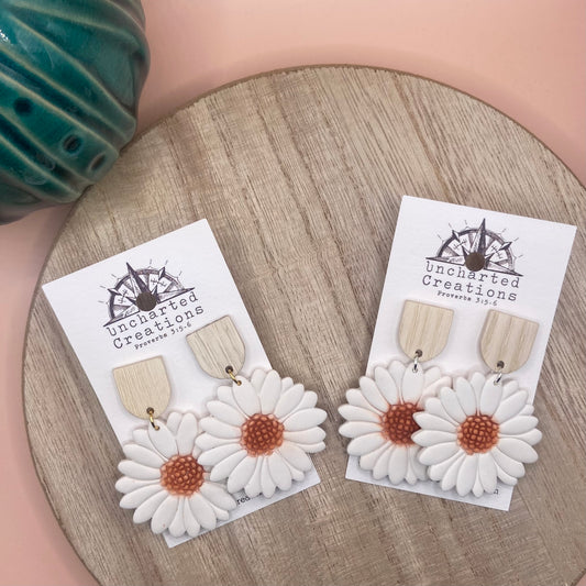 Earrings- Big Daisies